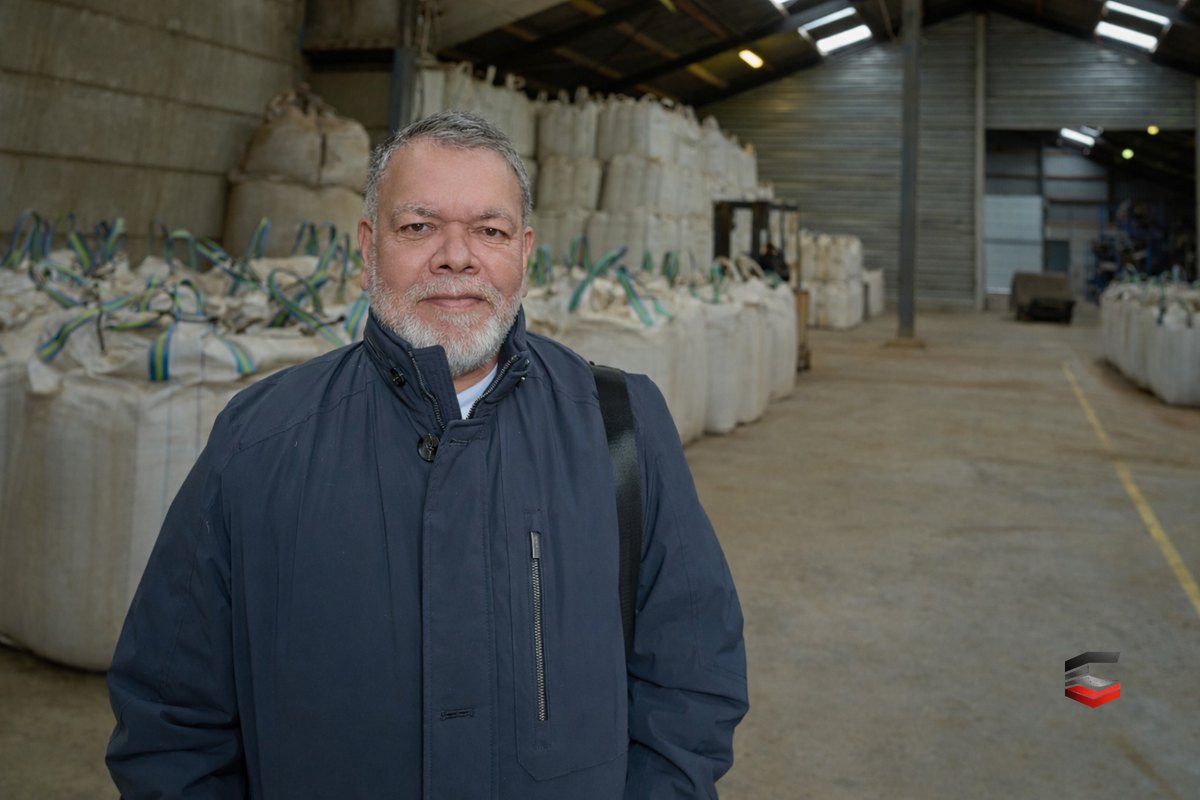 Руководитель на складе